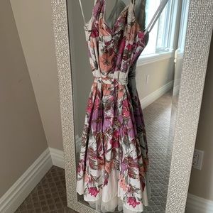Beautiful vintage GUESS dress!!!